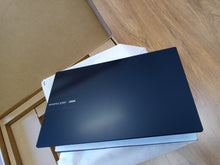 Load image into Gallery viewer, ASUS Vivobook F1504 15.6" FHD Laptop i5-120U 16GB RAM 512GB SSD F1504VAP-SB54