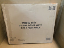 Load image into Gallery viewer, NorthStates 4934 Deluxe Decor Gate