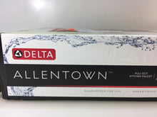 Load image into Gallery viewer, Delta 16935-SSSD-DST Allentown 1-Handle Pull-Out Sprayer Kitchen Faucet