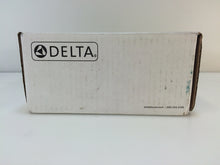 Load image into Gallery viewer, Delta T13420-SSPDSOS Classic 1-Handle 1-Spray Tub and Shower Faucet, Stainless