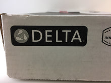 Load image into Gallery viewer, Delta 4159-AR-DST Trinsic Pull-Out Sprayer Kitchen Faucet Arctic Stainless