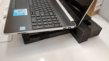 Load image into Gallery viewer, Laptop Hp 15-dw0046nr 15.6" Intel i5-8265U 1.6GHz 8GB 1TB Windows 10 Home