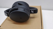 Load image into Gallery viewer, Sennheiser HD 4.50 SE Wireless Bluetooth Noise Cancelling Headphones, Black