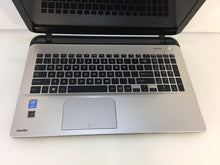 Load image into Gallery viewer, Laptop Toshiba Satellite L55 B5276 15.6" Intel i5-4210U 1.70GHz 8Gb 1TB Win 10