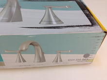 Load image into Gallery viewer, American Standard Chatfield 8" Widespread 2-Handle Bathroom Faucet 7413801.295