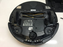 Load image into Gallery viewer, Shark UR1005AE IQ Robot Vacuum with Bagless Self-Empty Base - Black