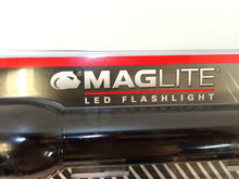 Load image into Gallery viewer, Maglite ST3DDX6 3D LED Flashlight with Batteries in Black