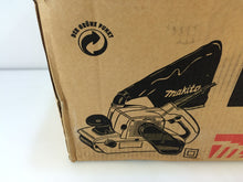 Load image into Gallery viewer, Makita 9403 11 Amp 4"x24" Corded Belt Sander with Abrasive Belt
