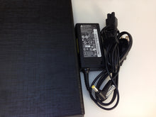 Load image into Gallery viewer, Laptop Acer Aspire E 15 E5-522-851P 15.6" AMD Quad Core A8-7410 8GB 1TB DVD W10