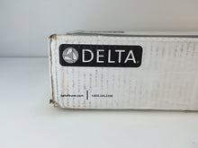 Load image into Gallery viewer, Delta 9178T-AR-DST Leland Touch20 Sprayer Kitchen Faucet, Arctic Stainless