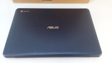 Load image into Gallery viewer, Asus C300SA-DS02 13.3" Chromebook Celeron N3060 1.6GHz 4GB 16GB SSD Black