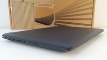 Load image into Gallery viewer, Laptop Lenovo Flex 3 1480 2-in-1 Touch i7-6500U 2.5Ghz 8GB 1TB 80R3000UUS