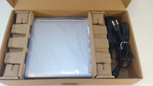 Load image into Gallery viewer, Laptop Asus Aspire E3-111-C0QT 11.6" Celeron N2940 1.83Ghz 4GB 500GB Win 7