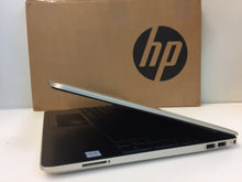 Load image into Gallery viewer, Laptop HP 15-dw0082cl 15.6" Core i3-8145U 2.1GHz 4GB 128GB SSD Win10