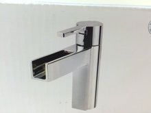 Load image into Gallery viewer, Pfister LF-042-VGCC Vega 4" Centerset 1-Handle Waterfall Bath Faucet, Chrome