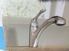 Load image into Gallery viewer, Delta 59963-SSSD-DST Lakeview Pull-Down Sprayer Kitchen Faucet Stainless