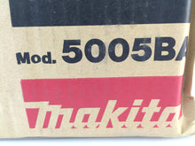 Load image into Gallery viewer, Makita 5005BA 5-1/2-Inch Circular Saw with Electric Brake