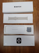 Load image into Gallery viewer, Apple Watch SE 2nd Gen (GPS) 40mm Aluminum Case MR9U3LL/A Sport Band - Starlight
