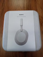 Load image into Gallery viewer, Sony WH-1000XM5 Wireless Noise Cancelling Headphones - Silver
