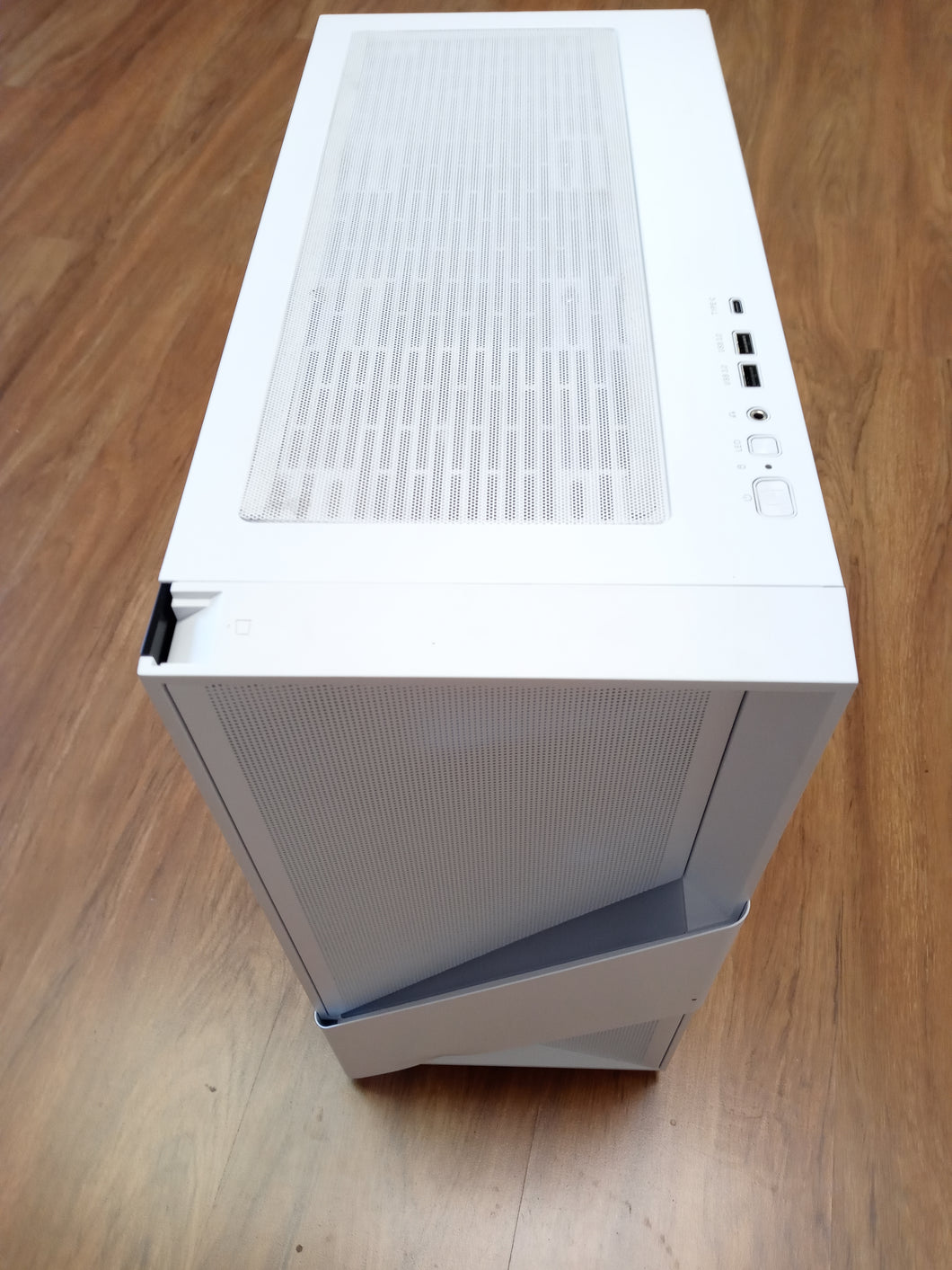 CyberPowerPC Gamer Supreme AMD Ryzen 7 7800X3D 32GB DDR5 2TB SSD RTX4070 Super