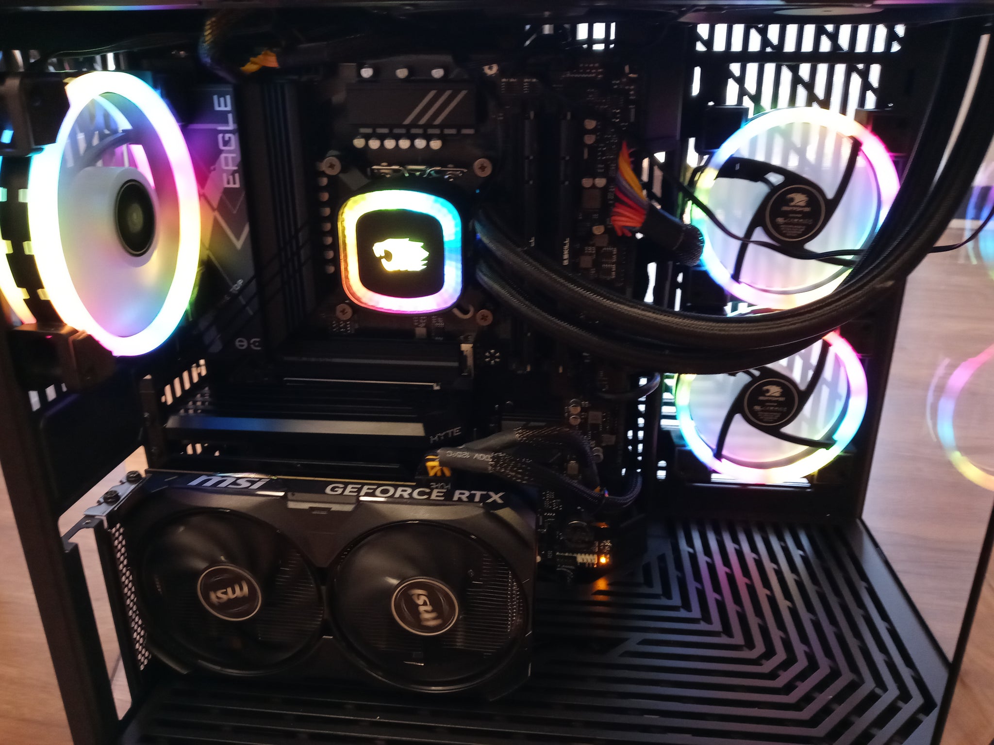 Intel 13700k+B660+32GB 4000Hzメモリセット Amazon.com: Intel BX80648I75820K Core i7-5820K Desktop