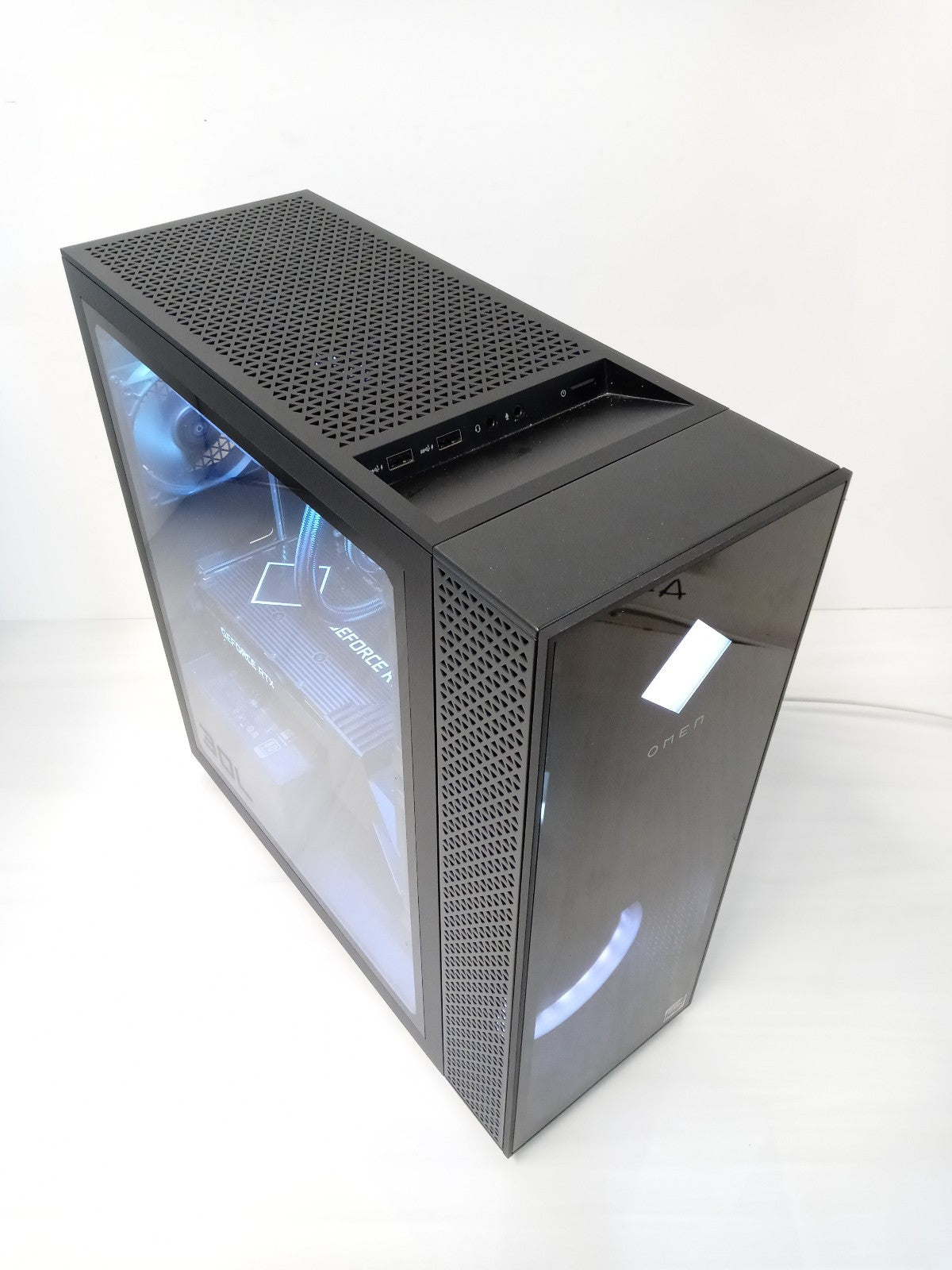 HP OMEN 30L Gaming Desktop AMD Ryzen 7 5800X 16GB RAM 1TB SSD RTX 
