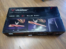 Load image into Gallery viewer, LG UltraGear 32GX870A-B 32" OLED 4K UHD 240Hz, FHD 480Hz G-SYNC Gaming Monitor
