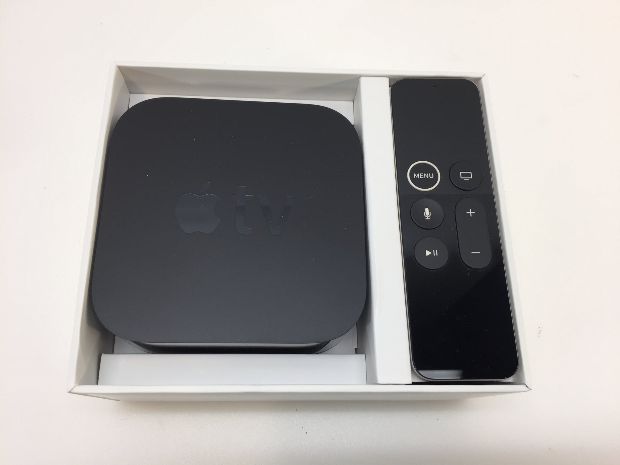 Apple TV (4th Generation) 32GB Digital HD Media Streamer A1625