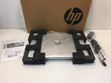 Load image into Gallery viewer, Laptop Hp 17-by0062st 17.3&quot; Intel Core i5-8250u 1.6Ghz 8GB Ram 1TB HDD Win 10
