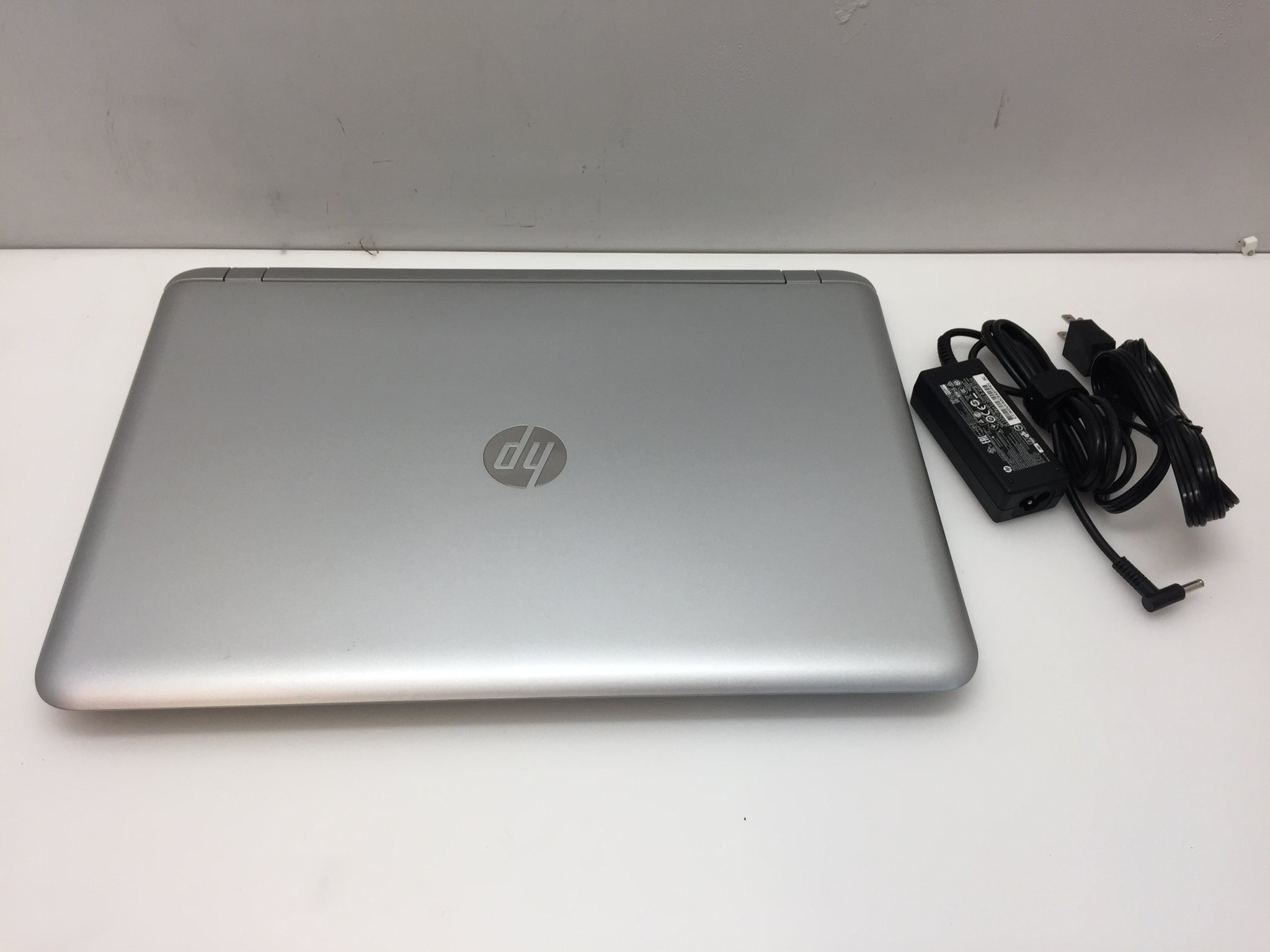 Laptop Hp Pavilion 17-G192DX 17.3 Intel Core i5-5200u 2.2Ghz 8GB