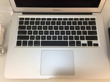 Load image into Gallery viewer, Apple MacBook Air A1369 13&quot; Late 2010 C2D 1.86GHz 2GB 128GB SSD OSX 10.11.6
