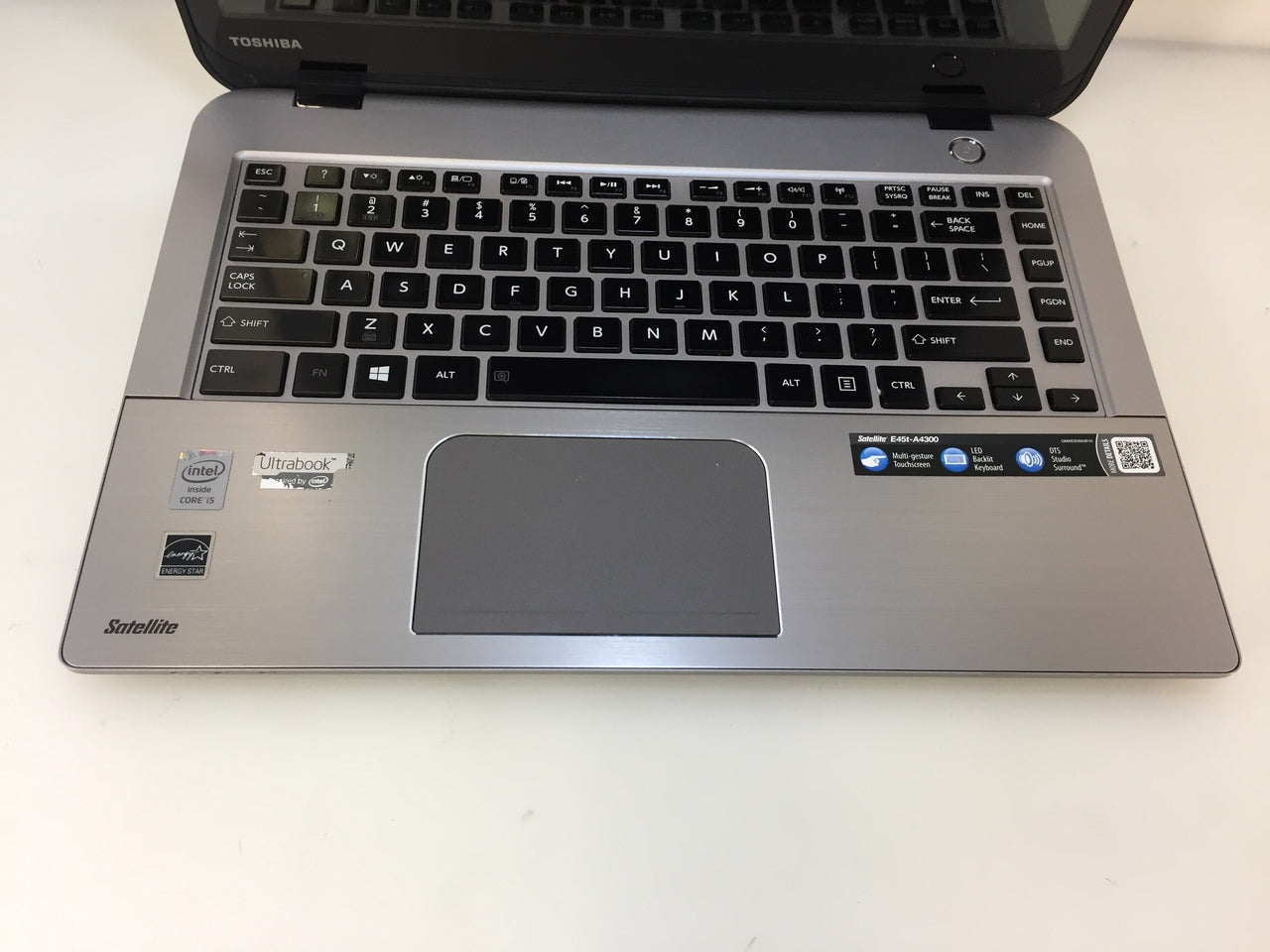 Laptop Toshiba Satellite E45T-A4300 14