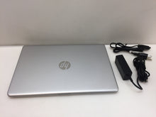 Load image into Gallery viewer, Laptop Hp 15-DY1076NR 15.6&quot; Intel Core i5-1035G1 8GB 256GB SSD Windows 10
