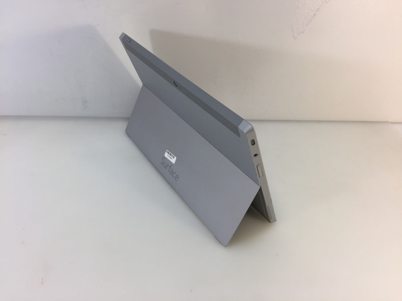 Microsoft Surface 2 Tegra4/32GB/タッチパネル Microsoft Surface 2 1572 Nvidia Tegra 4 Quad Core 1.71GHz