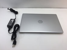 Load image into Gallery viewer, Laptop Hp 17-by0062st 17.3&quot; Intel Core i5-8250u 1.60Ghz 8GB Ram 1TB HDD Win 10
