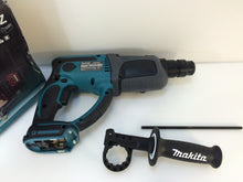 Load image into Gallery viewer, Makita XRH03Z 18-Volt LXT 7/8 in. Rotary Hammer (Tool-Only)
