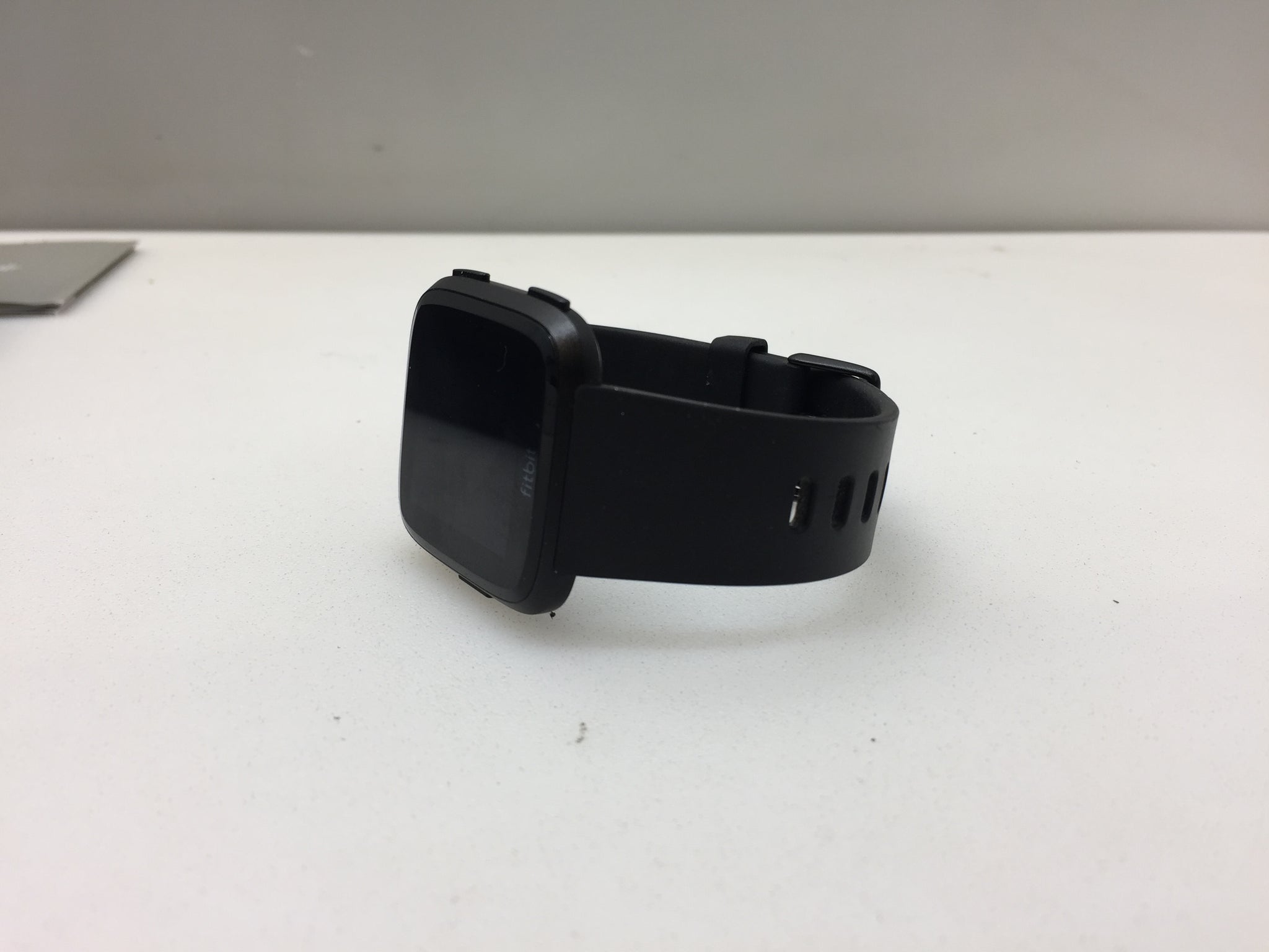 Fitbit FB504GMBK Versa Fitness Watch Black Aluminum NT