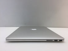 Load image into Gallery viewer, Apple MacBook Pro 15.4&quot; Retina Laptop i7 2.20Ghz 16GB 256GB SSD MJLQ2LL/A (2015)
