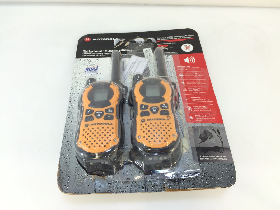 Motorola MT350R 35-Mile Range 22-Channel FRS/GMRS Two-Way Walkie Talkie Radios