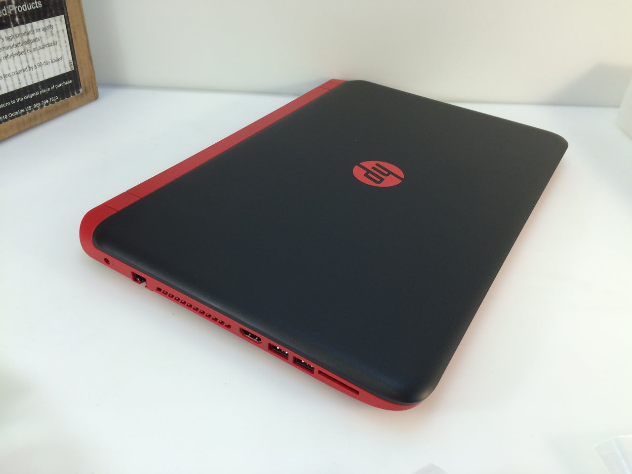 Laptop Hp 15-P390NR 15.6