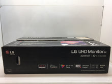 Load image into Gallery viewer, LG 32UK50T-W 32&quot; Class 4K UHD Monitor with FreeSync White, NOB
