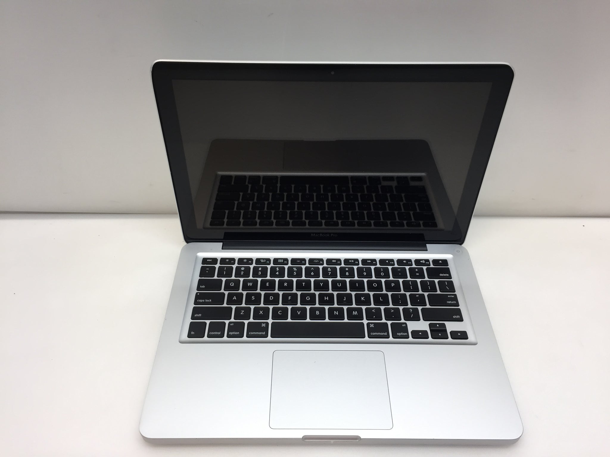 Apple Mac Book Pro 9,2 A1278, 4GB, 500 GB, 13.3 - Excellent