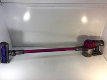 Load image into Gallery viewer, Dyson V7 Motorhead Cordless Bagless Handheld Stick Vacuum Cleaner With Charger
