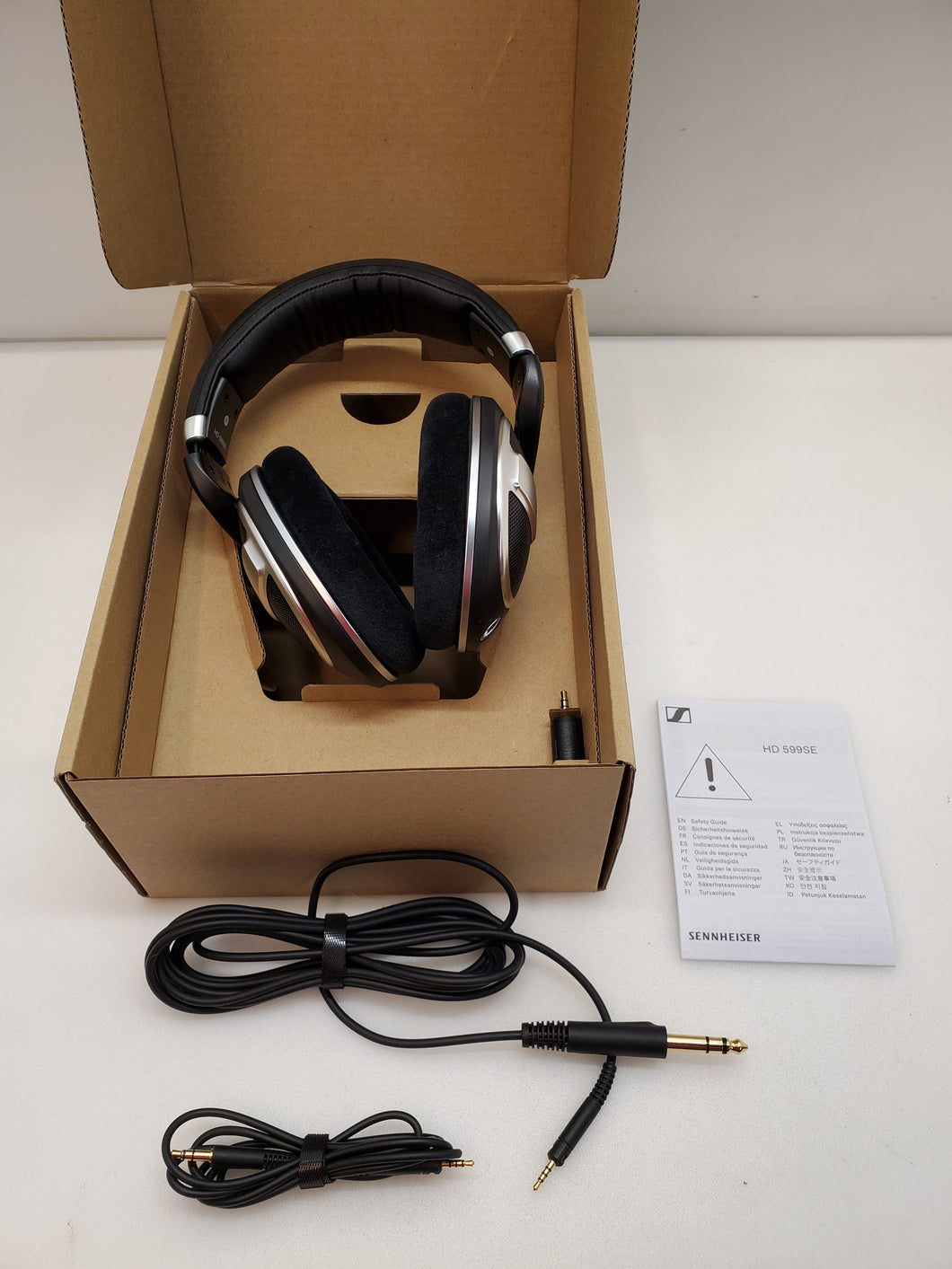 Sennheiser HD 599 SE Open Back Ear-Cup Headphones, Black