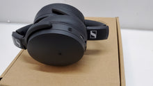 Load image into Gallery viewer, Sennheiser HD 4.50 SE Wireless Bluetooth Noise Cancelling Headphones, Black
