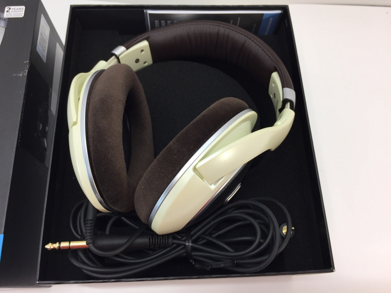 Sennheiser HD 599 Headband Over-Ear Open Back Headphones Ivory
