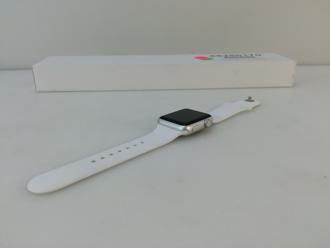 Apple watch series 1 38mm silver aluminum case with white sport shop band