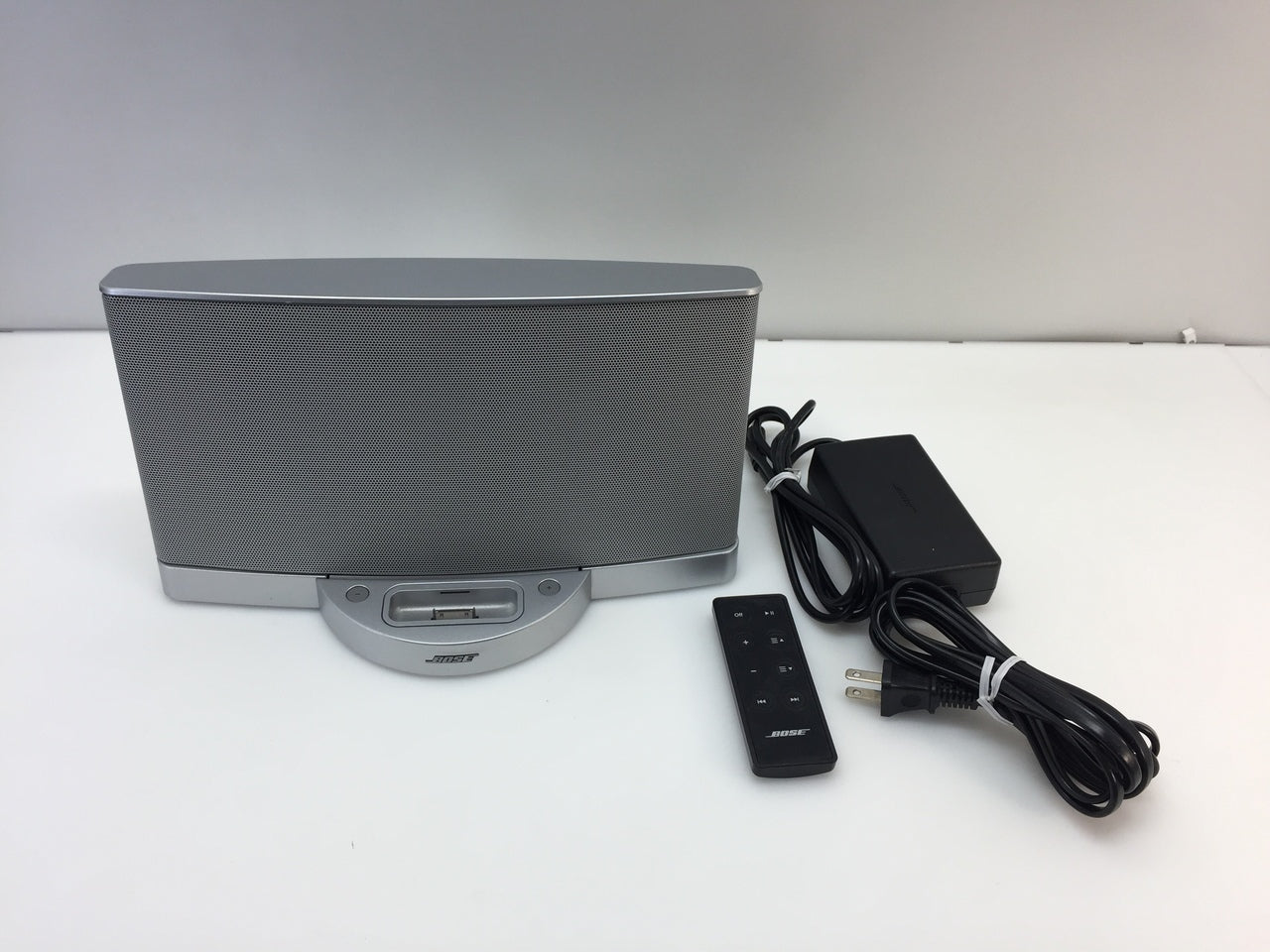 Bose SoundDock Series II 30-Pin iPod/iPhone Speaker Dock (Silver)