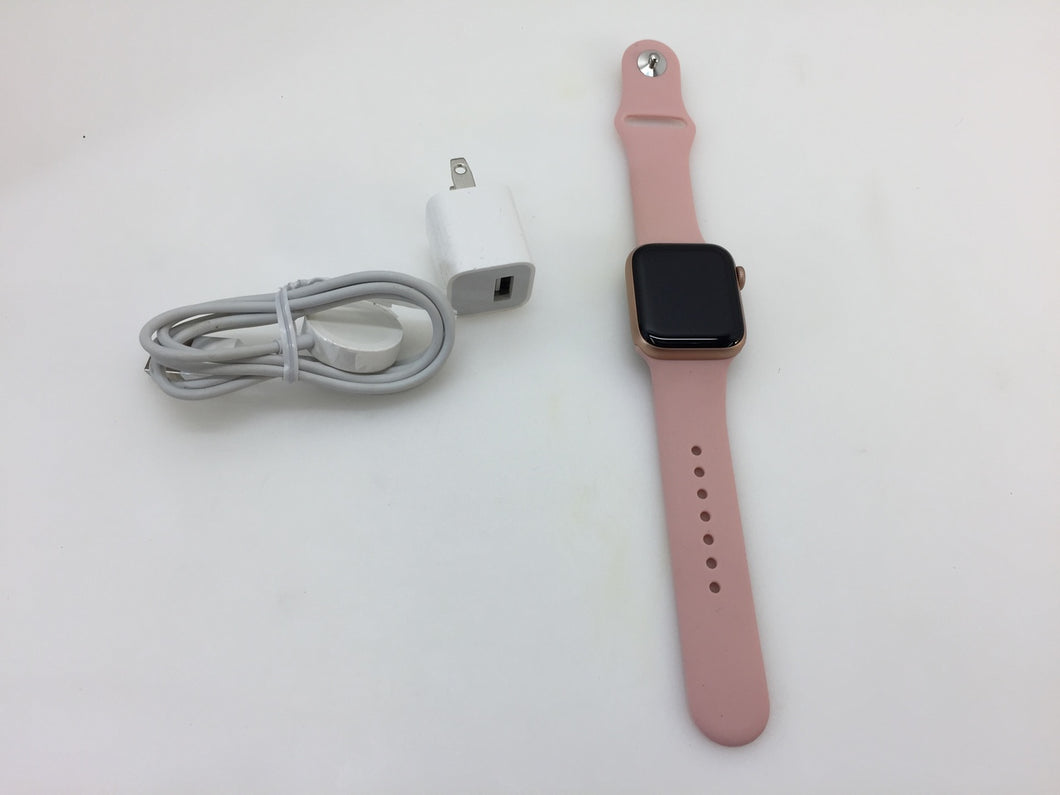 Apple Watch Series 4 40 mm Gold Aluminum Case Pink Sand Sport Band MU682LL/A