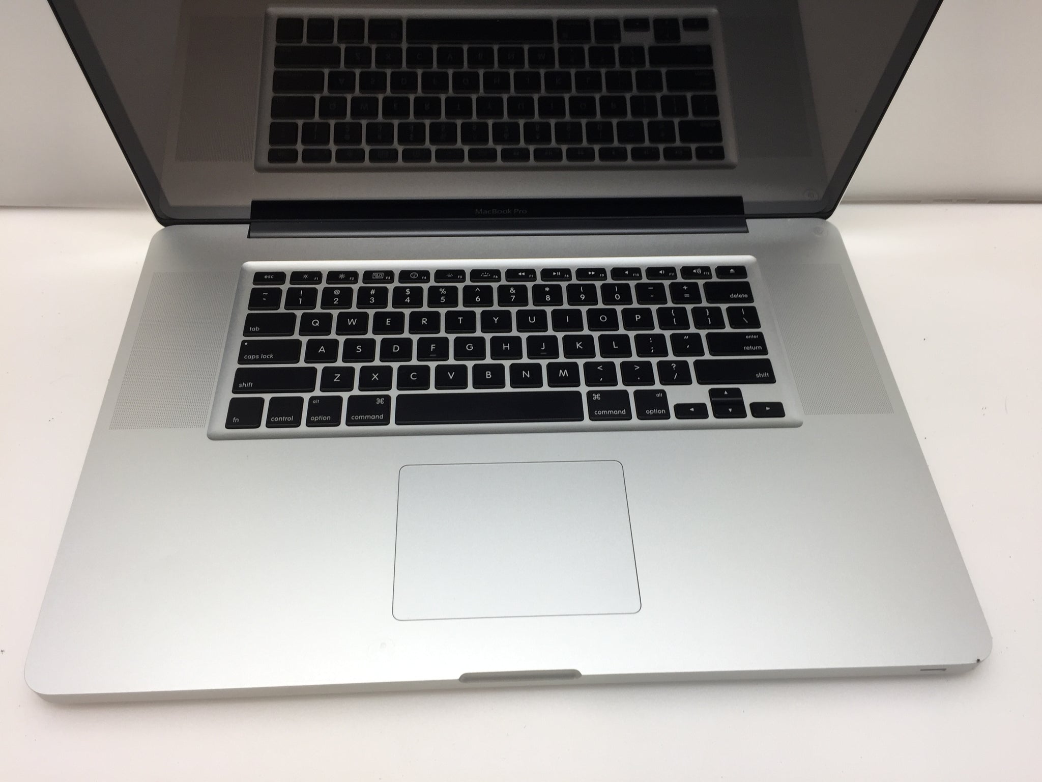 Laptop Apple Macbook Pro 17 Laptop Apple Macbook Pro 17